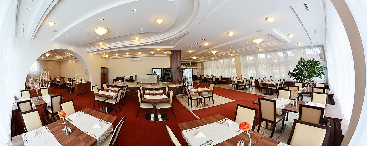 Alexandra Sport Hotel Púchov 외부 사진