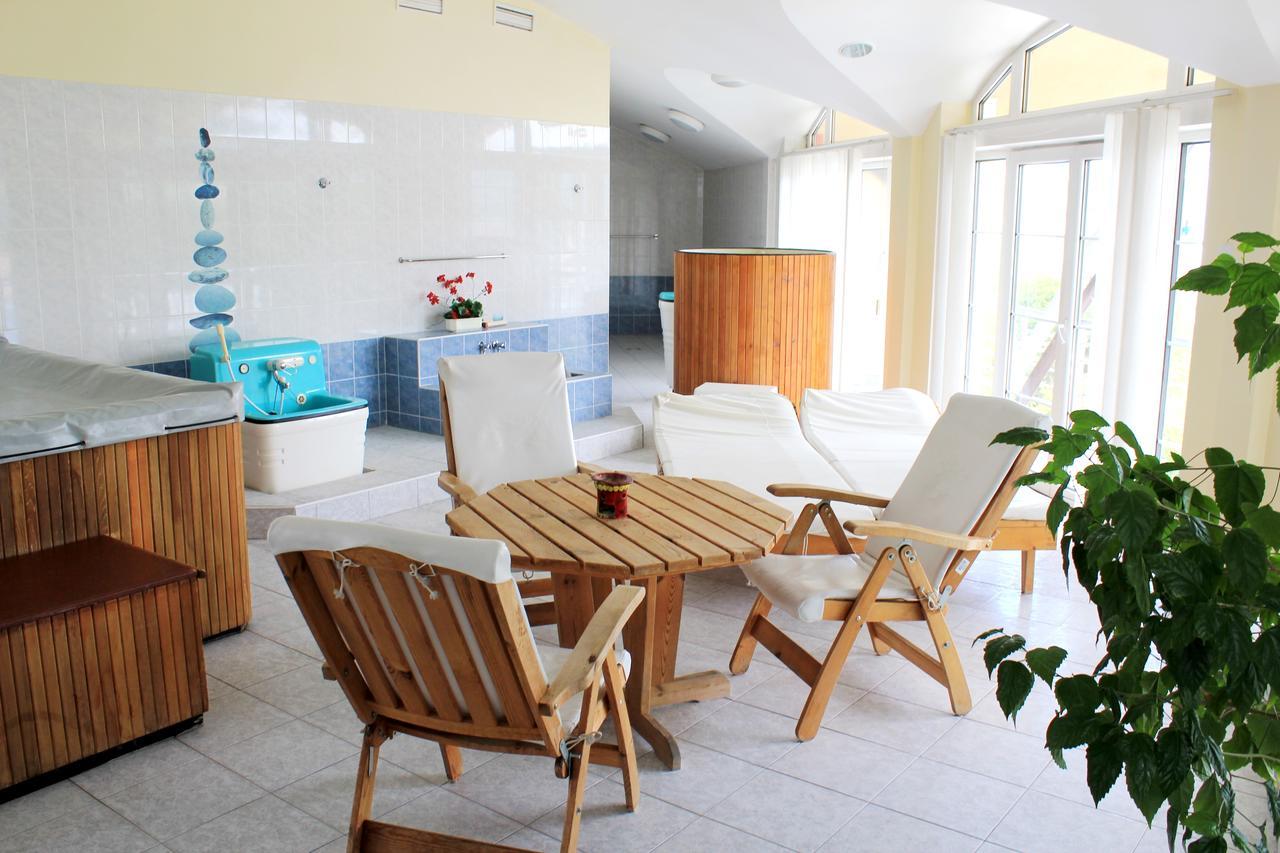 Alexandra Sport Hotel Púchov 외부 사진
